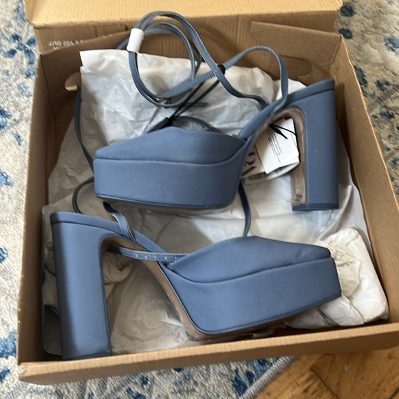 Zara Chunky Platform Heels - Picture 5 of 5